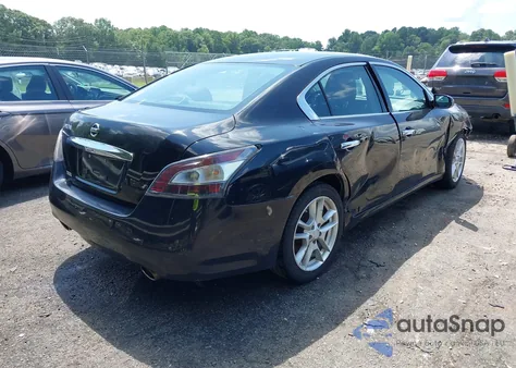 2013 Nissan Maxima 3.5 S z USA, uszkodzony, nr VIN 1N4AA5AP5DC840280